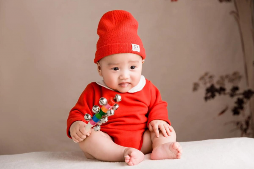 供卵包生男孩公司孕妇肚子咕噜咕噜